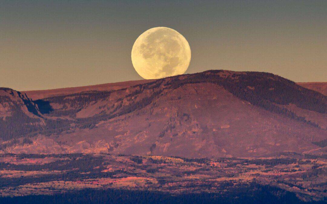 Volle maan ritueel om te creëren wat jij werkelijk wilt
